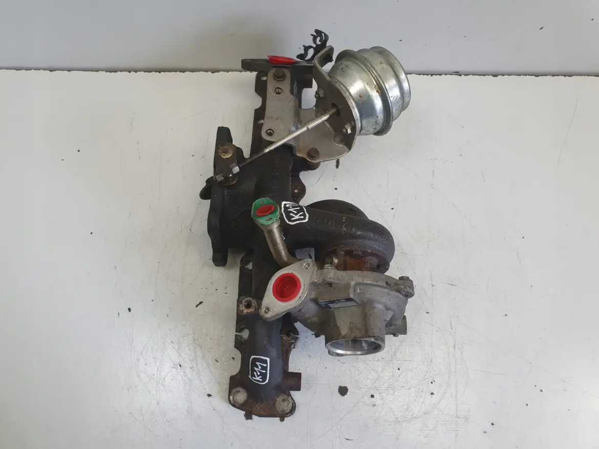 Volvo V60 2.4 D D4 TURBOSPRĘŻARKA turbo 36010146