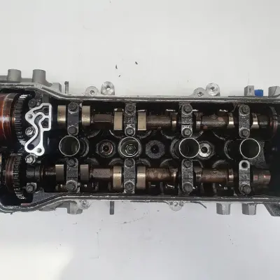 Nissan Note 1.4 16V CR14 GŁOWICA CYLINDRÓW Wałki