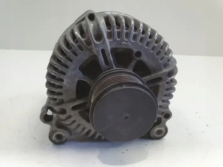 VW Golf V 2.0 TDI ALTERNATOR valeo 021903026L 180A