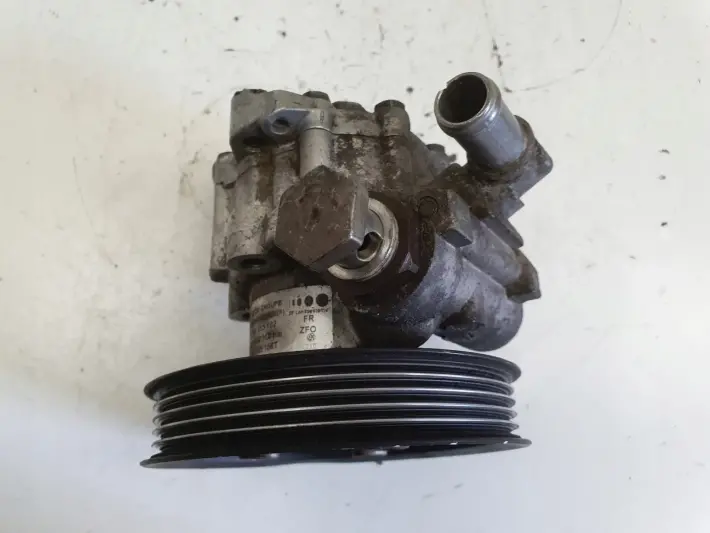 VW Passat B5 1.9 TDI POMPA WSPOMAGANIA 8D0145156T