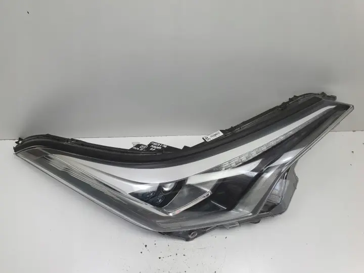 Toyota CHR C-HR PRZEDNIA LAMPA PRAWA prawy przód FULL LED 81110-F4071-00