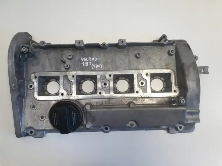 Audi A6 C5 Passat B5 1.8 T turbo POKRYWA ZAWORÓW 06B103475D