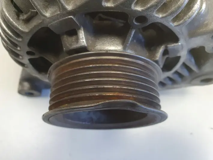 Audi A6 C4 2.5 TDI ALTERNATOR valeo 059903015F