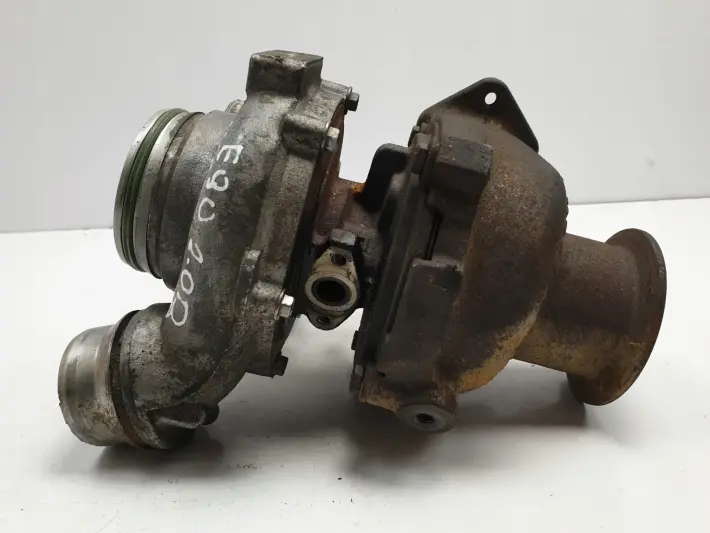 BMW E90 E91 2.0 D TURBOSPRĘŻARKA turbo 7810189C