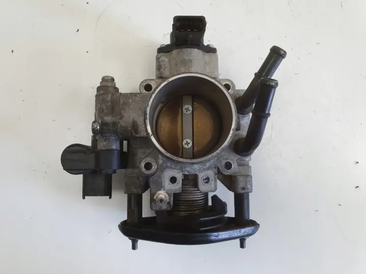 Hyundai i30 1.4 16V PRZEPUSTNICA 35100-2B120 35170-26910