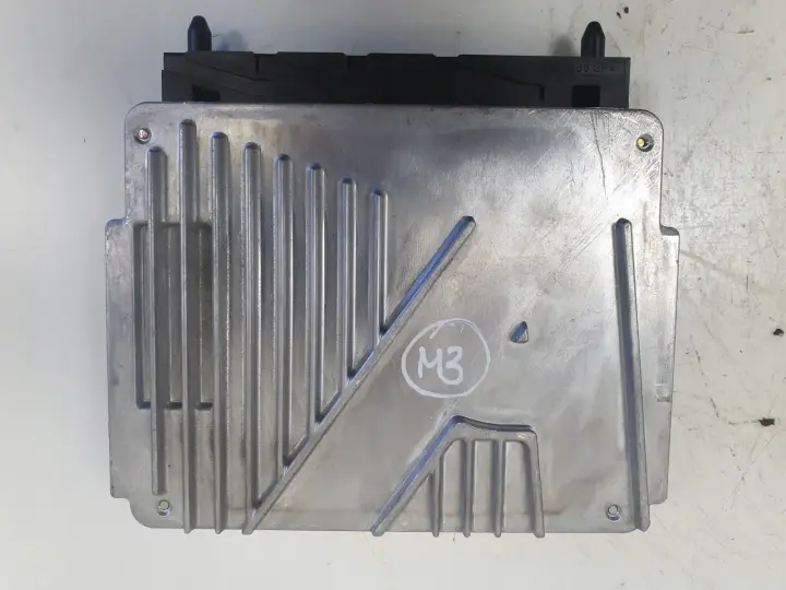 Volvo S80 II V50 2.4 20V KOMPUTER SILNIKA sterownik 079700-8951 08627148A