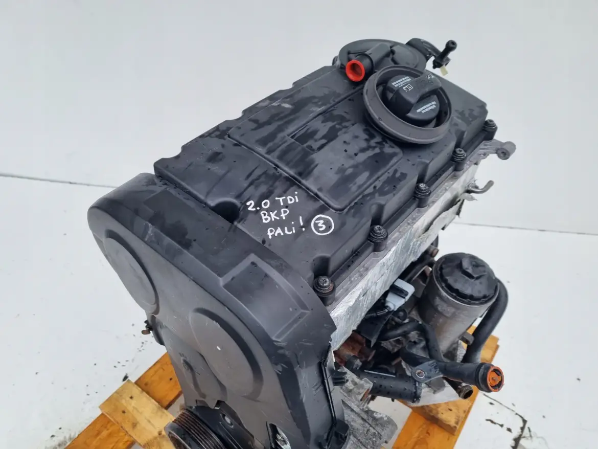 SILNIK VW Passat B6 2.0 TDI 140KM 160tyś pali BKP