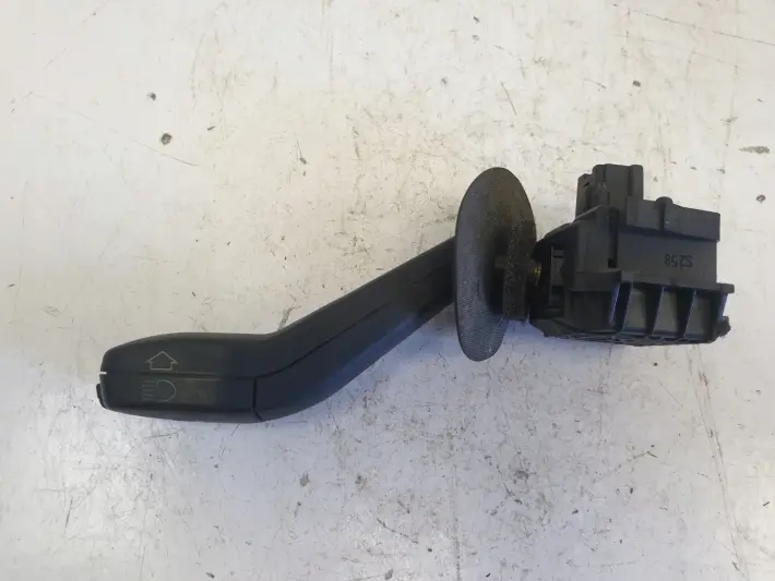 BMW E39 PRZEŁĄCZNIK KIERUNKOWSKAZÓW 8352172