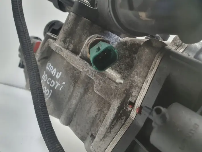 Opel Astra IV J 2.0 CDTI CHŁODNICA SPALIN egr 55566052
