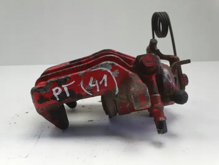 VW Golf IV Audi A3 PRAWY ZACISK HAMULCOWY tył pasażera