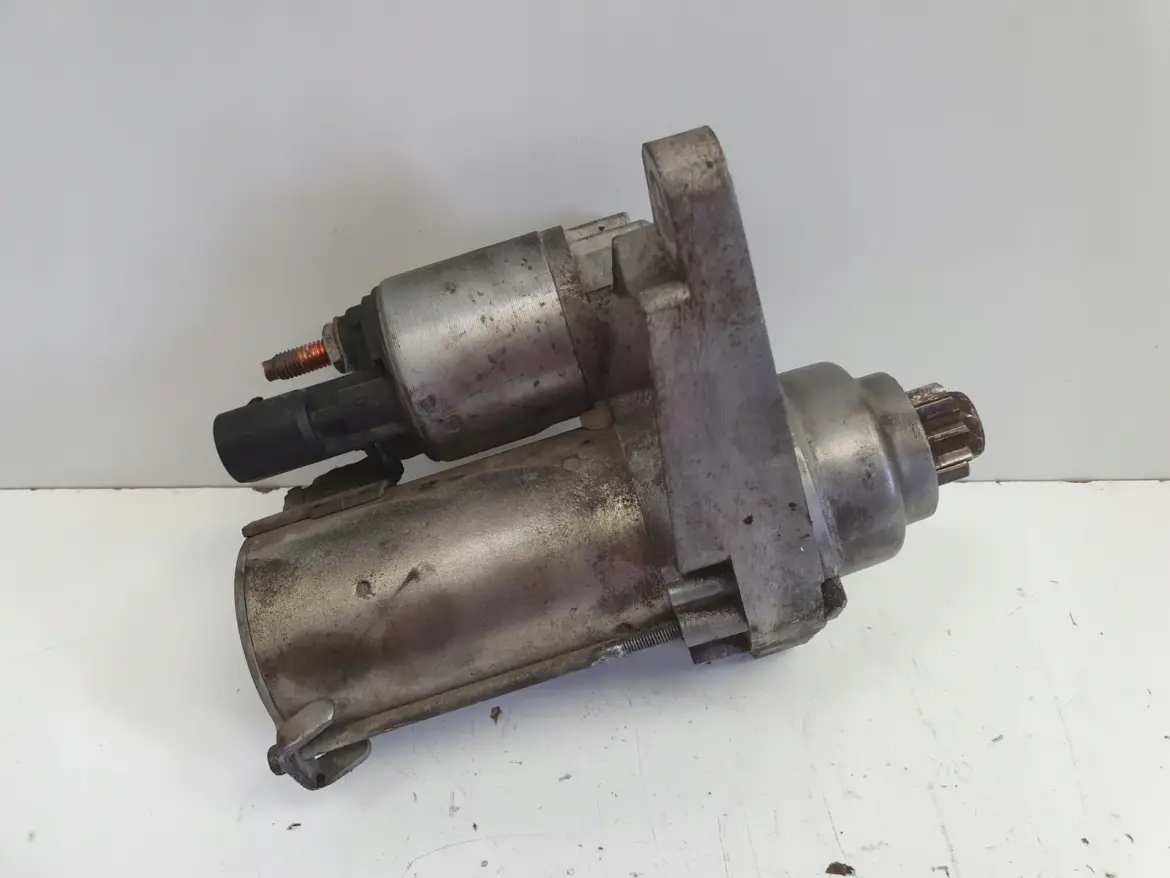 VW Golf V 1.4 16V ROZRUSZNIK valeo 02T911023S