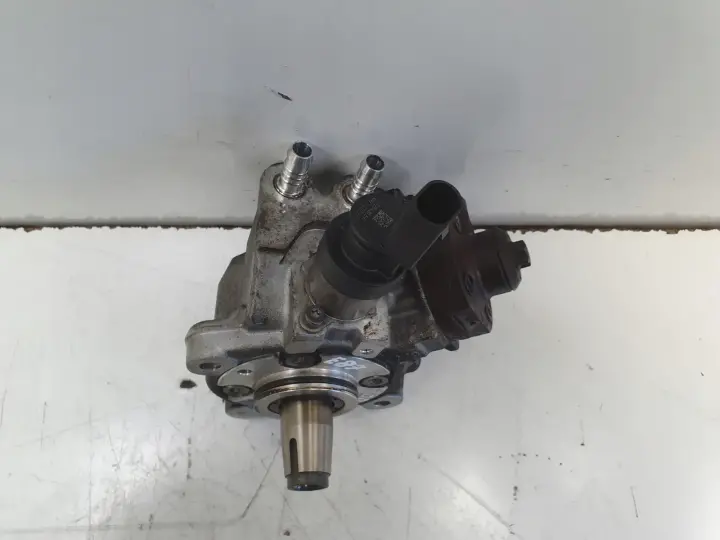 BMW E87 E90 E91 2.0 D N47 POMPA WTRYSKOWA paliwa 0445010506