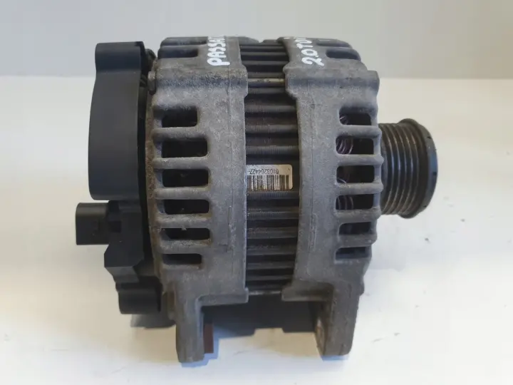VW Passat B6 2.0 TDI ALTERNATOR bosch 03G903023 180A