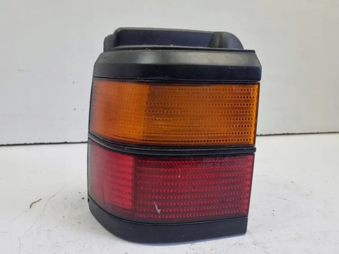 VW Passat B3 kombi TYLNA LEWA LAMPA Lewy tył kierowcy
