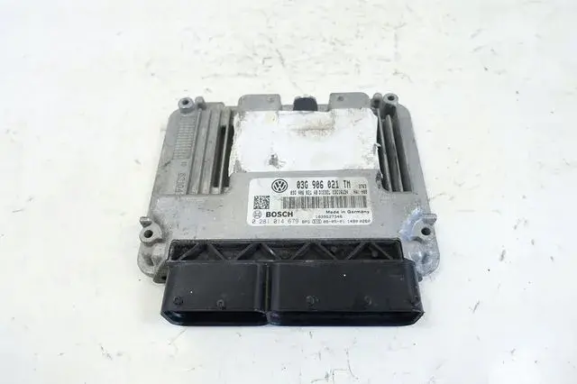 VW Golf V 1.9 TDI STEROWNIK SILNIKA komputer
