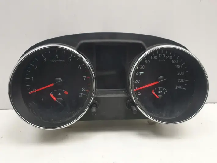 Nissan Qashqai 2.0 16V LICZNIK ZEGARY europa