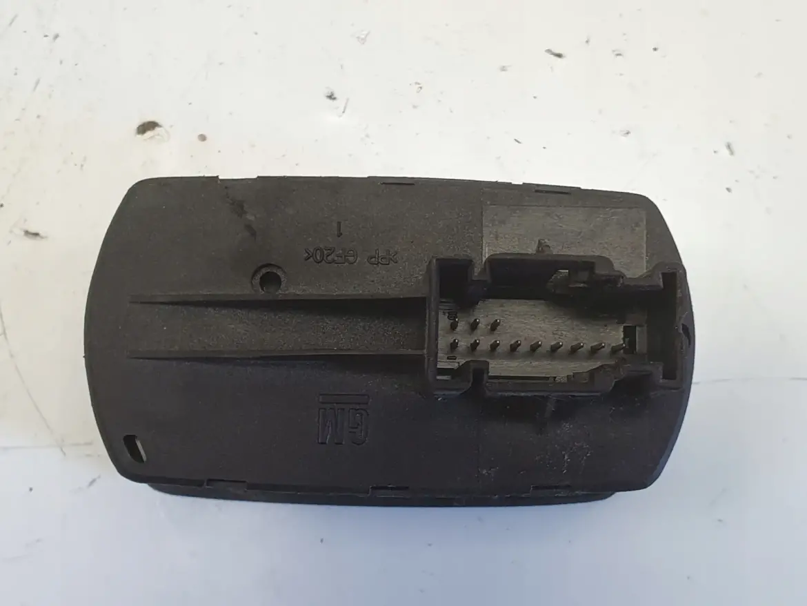 Opel Corsa D PRZEŁĄCZNIK SZYB panel lusterek 13258522AD