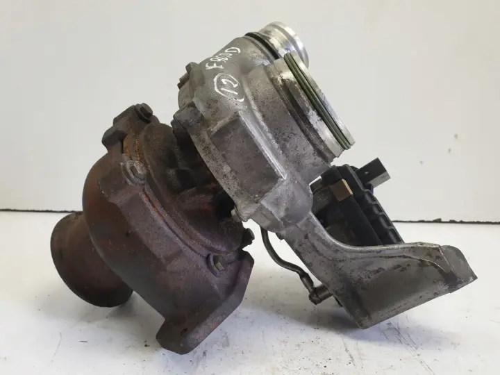 BMW E90 320D 2.0 D TURBOSPRĘŻARKA 7800594C02