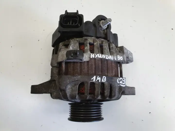 Hyundai i30 1.4 16V ALTERNATOR 90A 2655447 valeo 37300-2B101