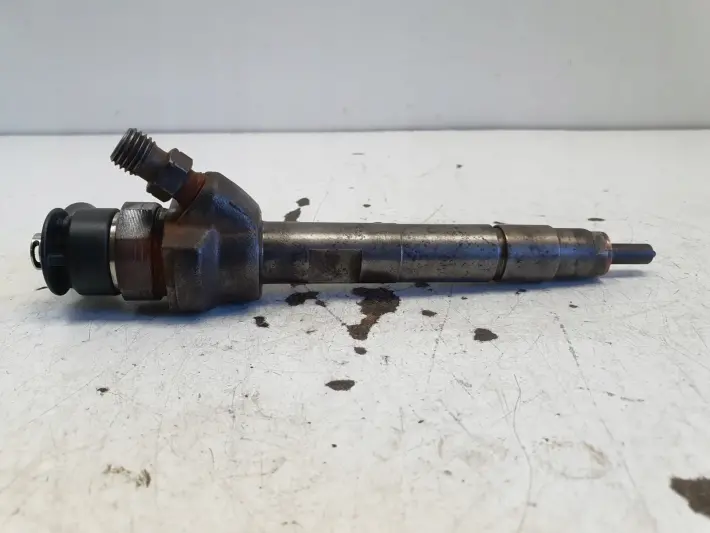 BMW E87 E90 E91 2.0 D WTRYSKIWACZ wtrysk 0445110289