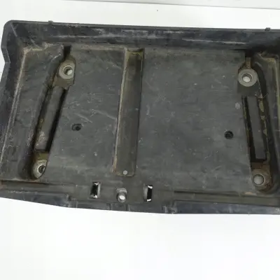 Mercedes W238 C238 PODSTAWA AKUMULATORA 2056200118