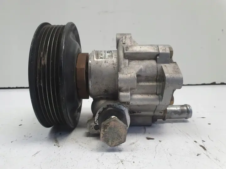 VW Polo III 1.4 16V POMPA WSPOMAGANIA 032145157A
