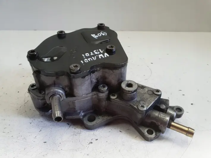 Audi A6 C5 VW Passat B5 1.9 TDI POMPA VACUM wakum 038145209A
