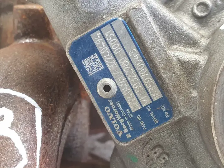 Volvo V60 II 2.0 D4 TURBOSPRĘŻARKA turbo 32240493 32240494