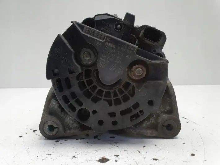 Opel Astra III H 1.8 16V ALTERNATOR bosch 0124325163