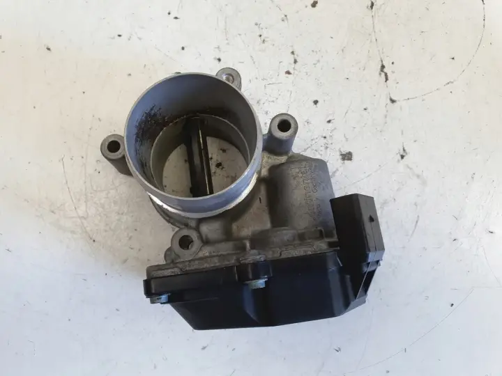 VW Passat B6 2.0 TDI PRZEPUSTNICA 03L128063AF
