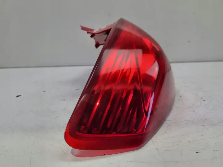 Opel Corsa D 3D HTB 06-14r TYLNIA LAMPA LEWA LEWY TYŁ 13211840 89038962A