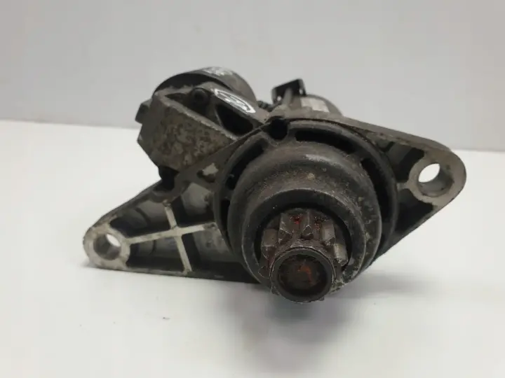 VW Golf V 1.6 FSI ROZRUSZNIK valeo 02T911023S