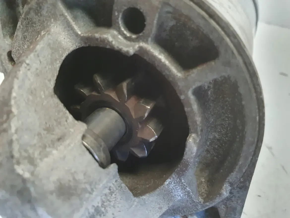 Opel Zafira B 1.9 CDTI ROZRUSZNIK 55352882