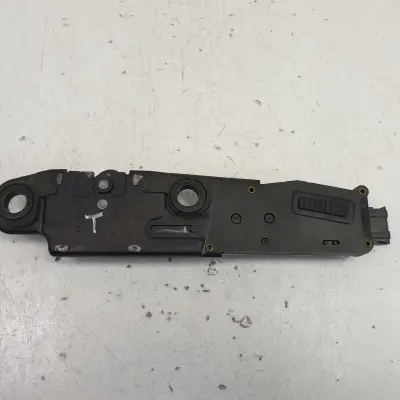 VW Passat B6 KOMBI ZAMEK KLAPY BAGAŻNIKA dociąg