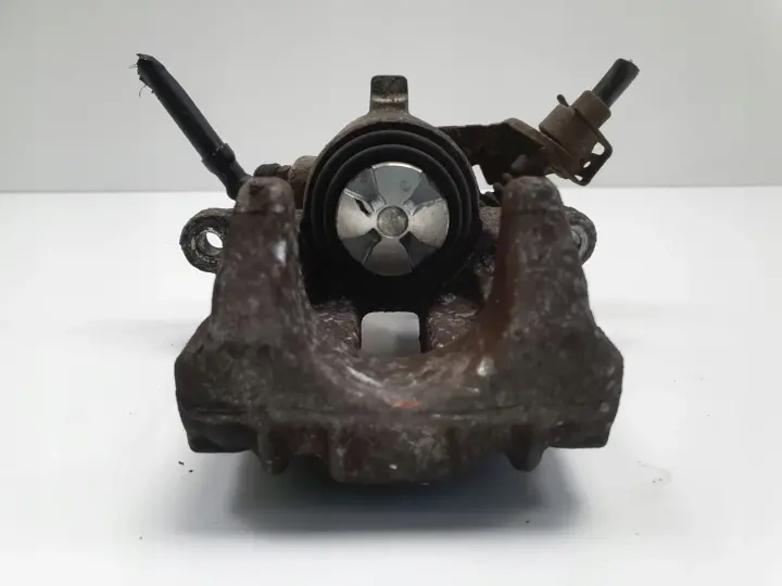 VW Golf IV Audi A3 PRAWY ZACISK HAMULCOWY tył pasażera Lucas
