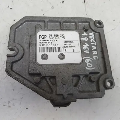 Opel Vectra C 1.8 16V STEROWNIK SILNIKA komputer 55559272