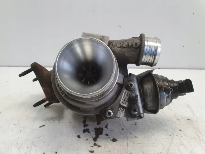 Volvo XC60 S60 V60 II 2.0 D3 TURBOSPRĘŻARKA turbo 31390219
