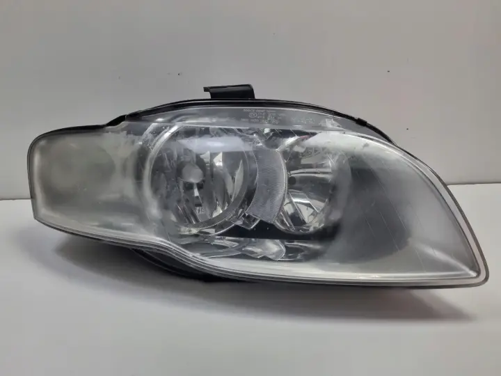 Audi A4 B7 04-08r PRZEDNIA LAMPA PRAWA PRAWY PRZÓD 1305630462