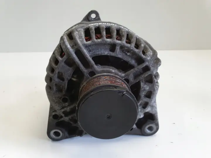 Nissan Qashqai 1.5 DCI ALTERNATOR bosch 0124525140 150A 8200728292-C