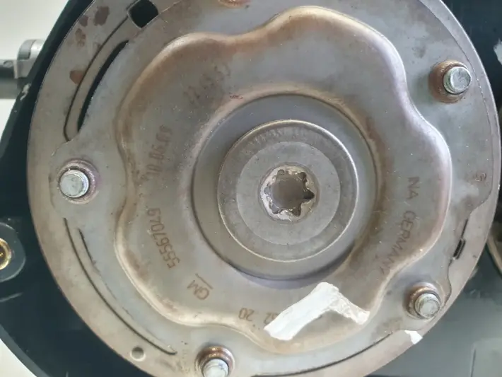 Opel Zafira B Astra J 1.6 16V A16XER GŁOWICA CYLINDRÓW 55559340
