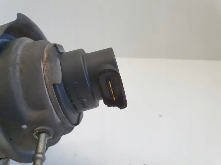 Volvo S60 II V60 2.0 D3 TURBOSPRĘŻARKA turbo 31331331
