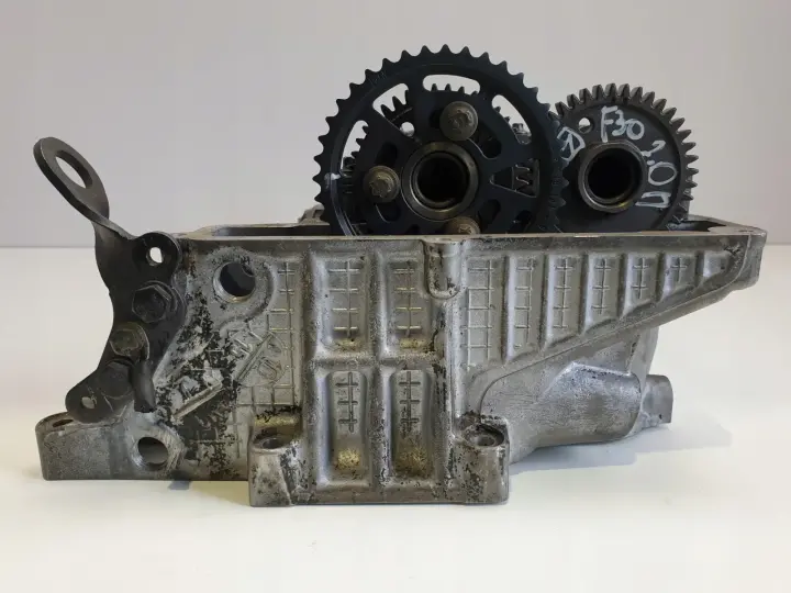 BMW F30 2.0 D GŁOWICA CYLINDRÓW wałki 85137090400