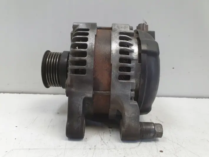 Ford Focus MK2 II 1.6 TDCI ALTERNATOR 3M5T-10300-YD
