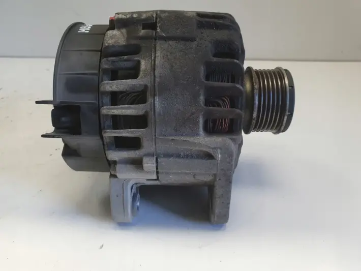 Renault Megane III 1.5 DCI ALTERNATOR 231000026R valeo