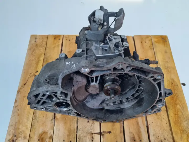 Opel Vectra C 1.8 16V MANUALNA SKRZYNIA BIEGÓW manual F17C394