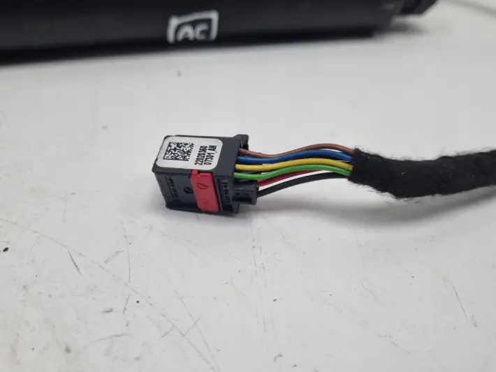 Volvo V90 II ELEKTRYCZNY SIŁOWNIK TELESKOP KLAPY BAGAŻNIKA lewy 32227505