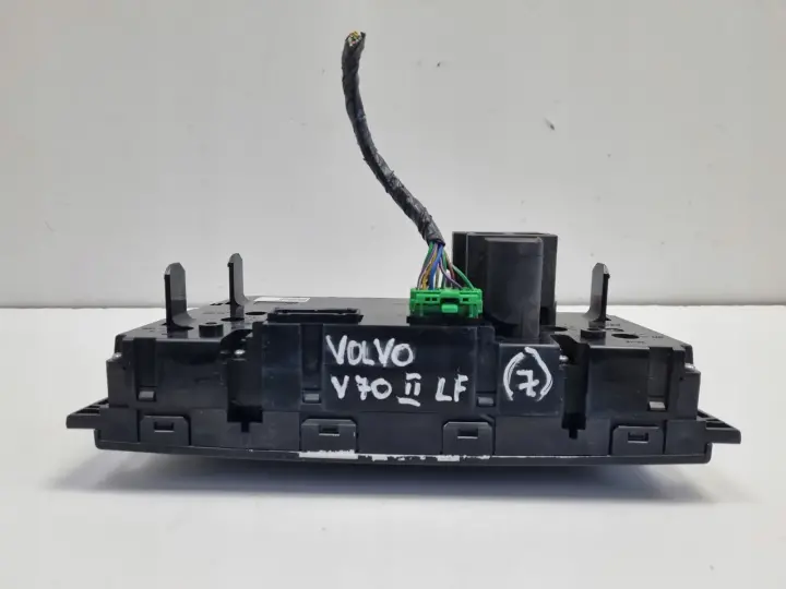Volvo S60 I V70 II lift PANEL OGRZEWANIA KLIMATYZACJI 30746022