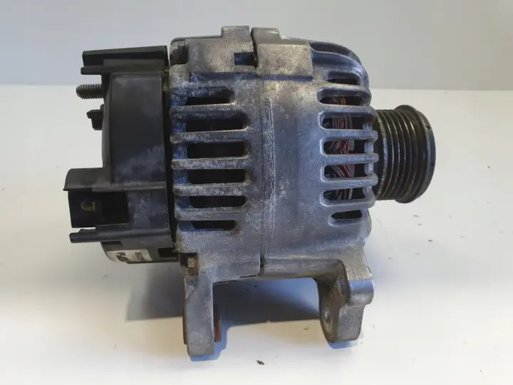 Audi A3 II 8P 1.6 TDI ALTERNATOR