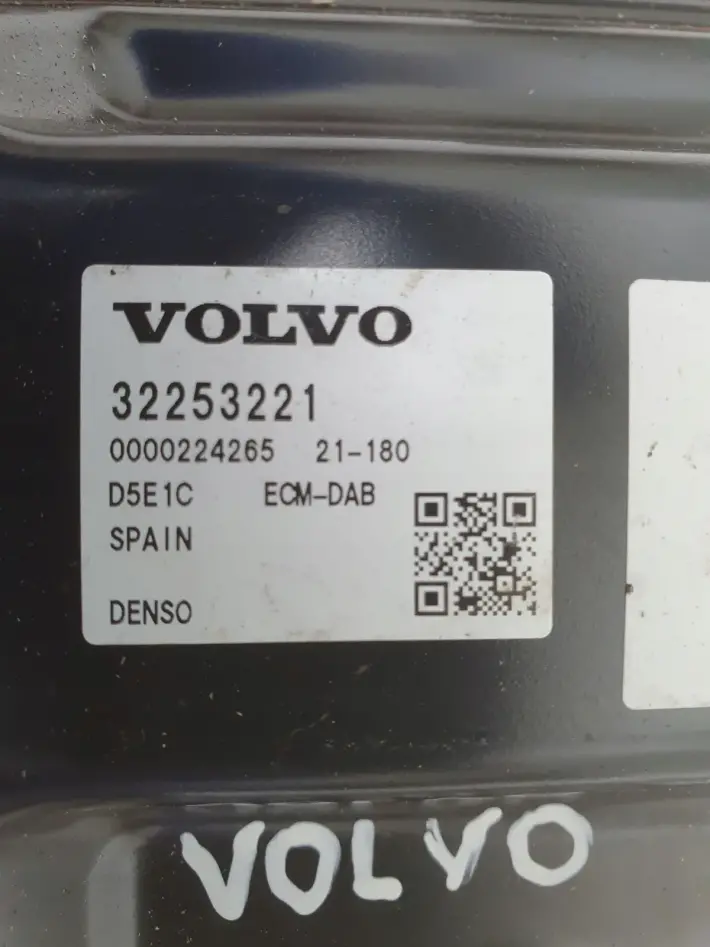 Volvo XC90 II 2.0 T STEROWNIK SILNIKA komputer 32253221