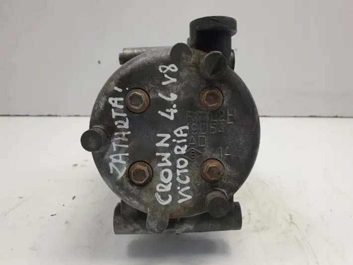 Ford Crown Victoria II 4.6 V8 SPRĘŻARKA KLIMATYZACJI pompa RF1L2H19D647AD